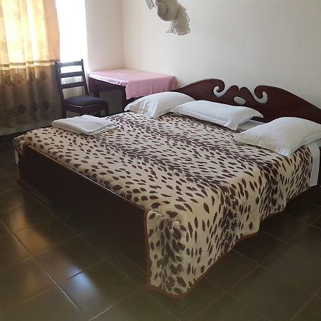 Hotel Centre D' Accueil Joli Reve Kisangani Exterior foto