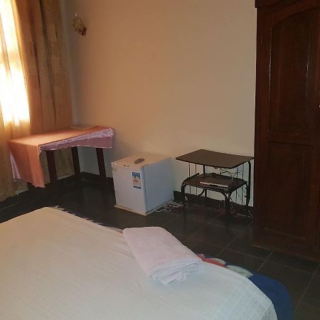 Hotel Centre D' Accueil Joli Reve Kisangani Exterior foto